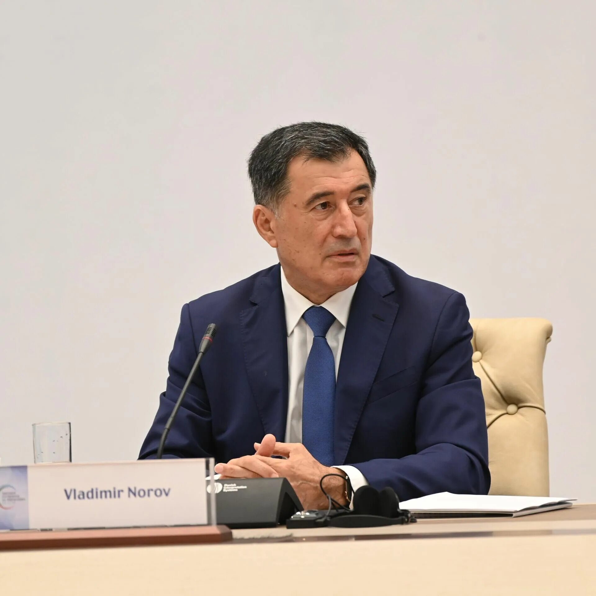 Абдухаликов фирдавс фридунович. Хикмат абдурахманов жена. Пост главы узбекского. Президент матбуот котиби шерзод. Рустам шоабдураҳмонов.