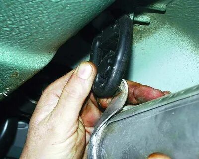 Ваз крепление резонатора