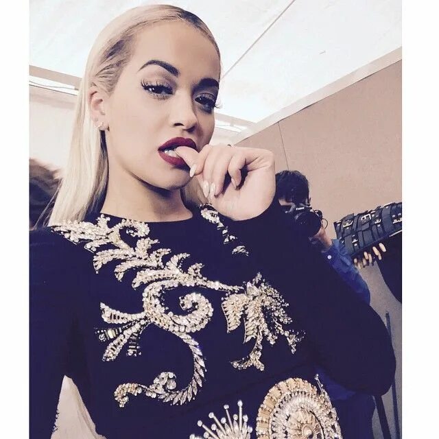 Ora zdot. Rita ora poison рус саб. ora 03.