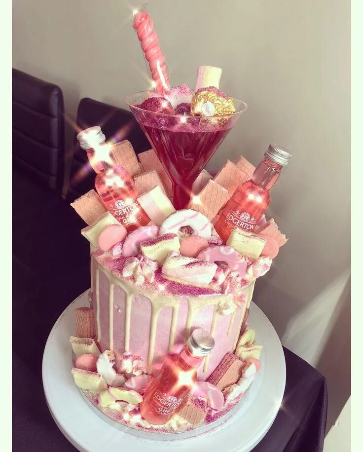 Cake Más en https://lomejordelaweb.es/ Buttercream birthday cake, Buttercream ca
