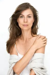 Dunja I. - eleganza-models.de