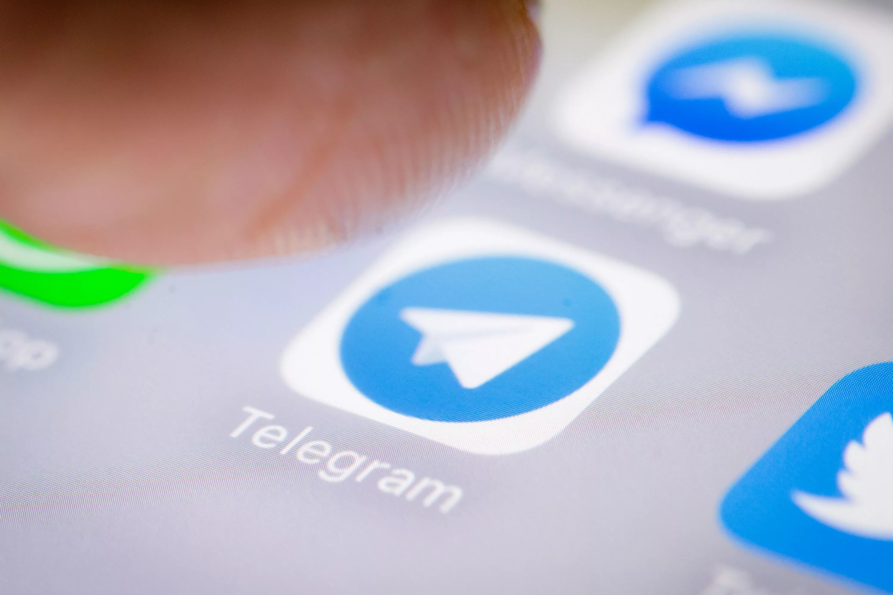 Telegram channels view. Телеграм. Аватарка в телеграм. Картинки на заставку в телеграм. Обновление телеграм картинка.