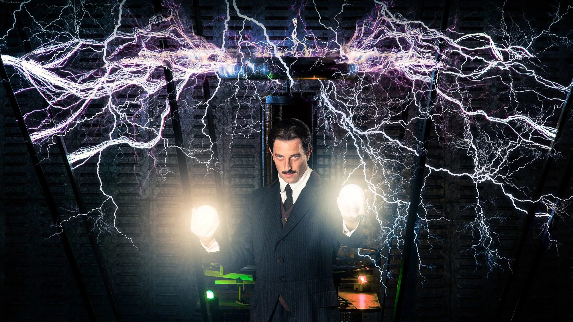 Никола тесла арт. Электричество говорит. Клетка фарадея тесла. Никола тесла tesla. Ну ну сказало электричество анекдоты.