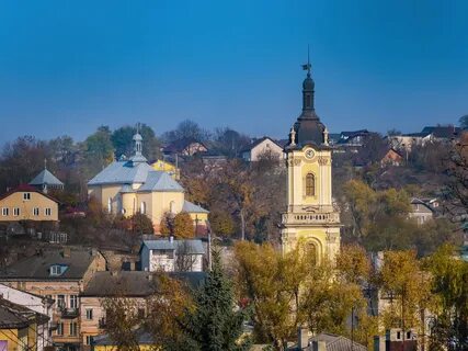 È sede dell'eparchia di Bučač, della Chiesa greco-cattolica ucraina...