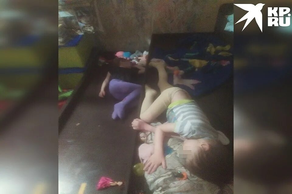 Видели бы родители развратную дочурку