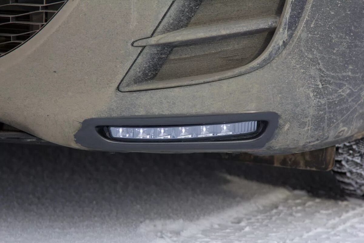 На передний бампер ходовые огни. Qx56 дхо led бампер. Дхо в бампер. На передний бампер ходовые огни. Птф тойота с дхо.