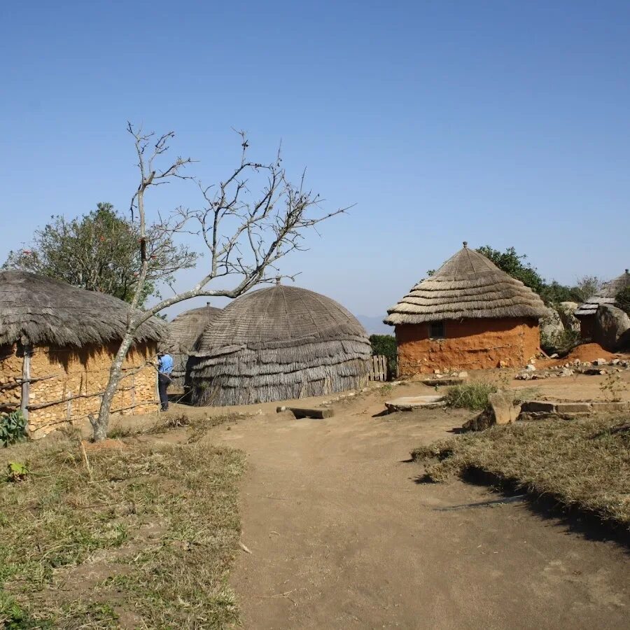 Village 60. Манзини Свазиленд. Манзини Эсватини. Эсватини Мбабане. Эсватини города.