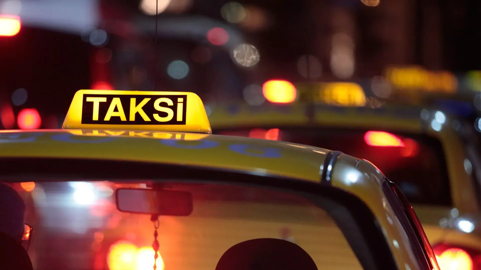 Такси как никогда и никого. Такси. такси картинки. такси в стамбуле. заставка такси.