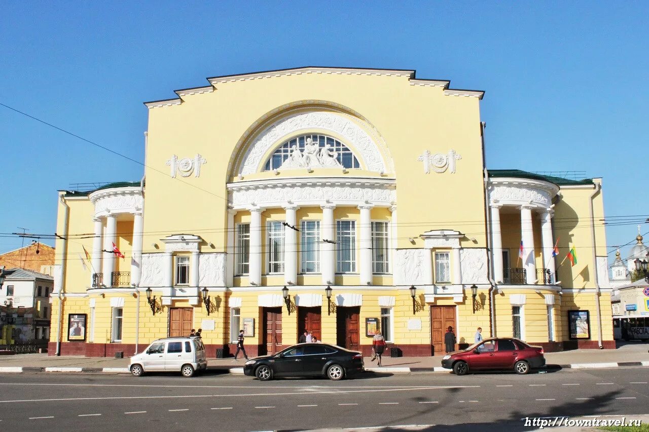 Театр ярославля фото. Театр имени Волкова Ярославль. Волковский театр Ярославль. Театр им. ф.г. Волкова в Ярославле. Театр драмы имени Федора Волкова в Ярославле.