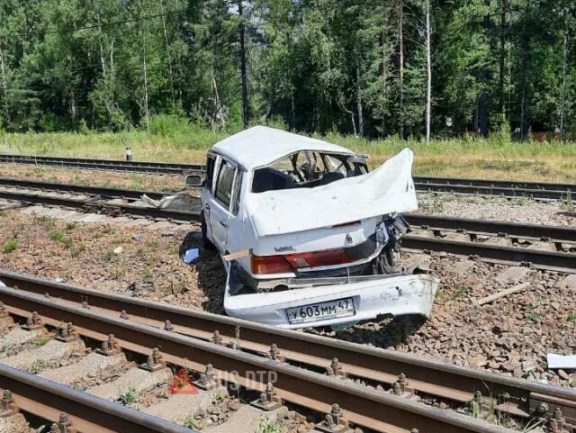 Авария в Ленинградской области. Авария на переезде в ярославской области