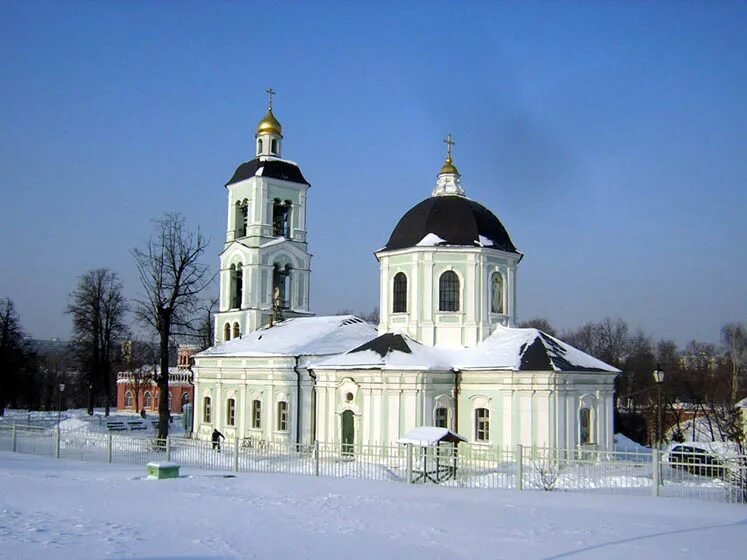 Церковь иконы Божией матери «Живоносный источник» (Петровка). Храм Живоносный источник в Царицыно. Храм иконы Божией матери Живоносный источник в Царицыно архитектура. Церковь иконы Божией матери Живоносный источник Лызлово. Сайт орехово южный