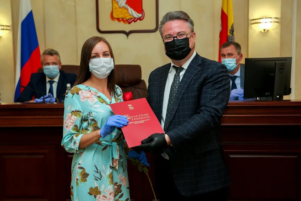 Благодаря вашей работе. Благодарность образовательное учреждение. Благодаря вашей работе. Химик. Благодарность школе.