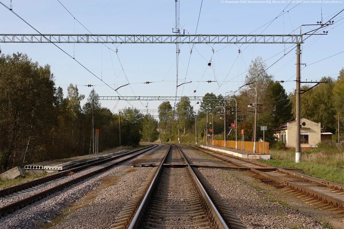 платформа 80 км сосновый бор. платформа 80. платформа 80 км вырица. 13-1796-04 платформа фитинговая. фитинговые платформы 80 футовые.