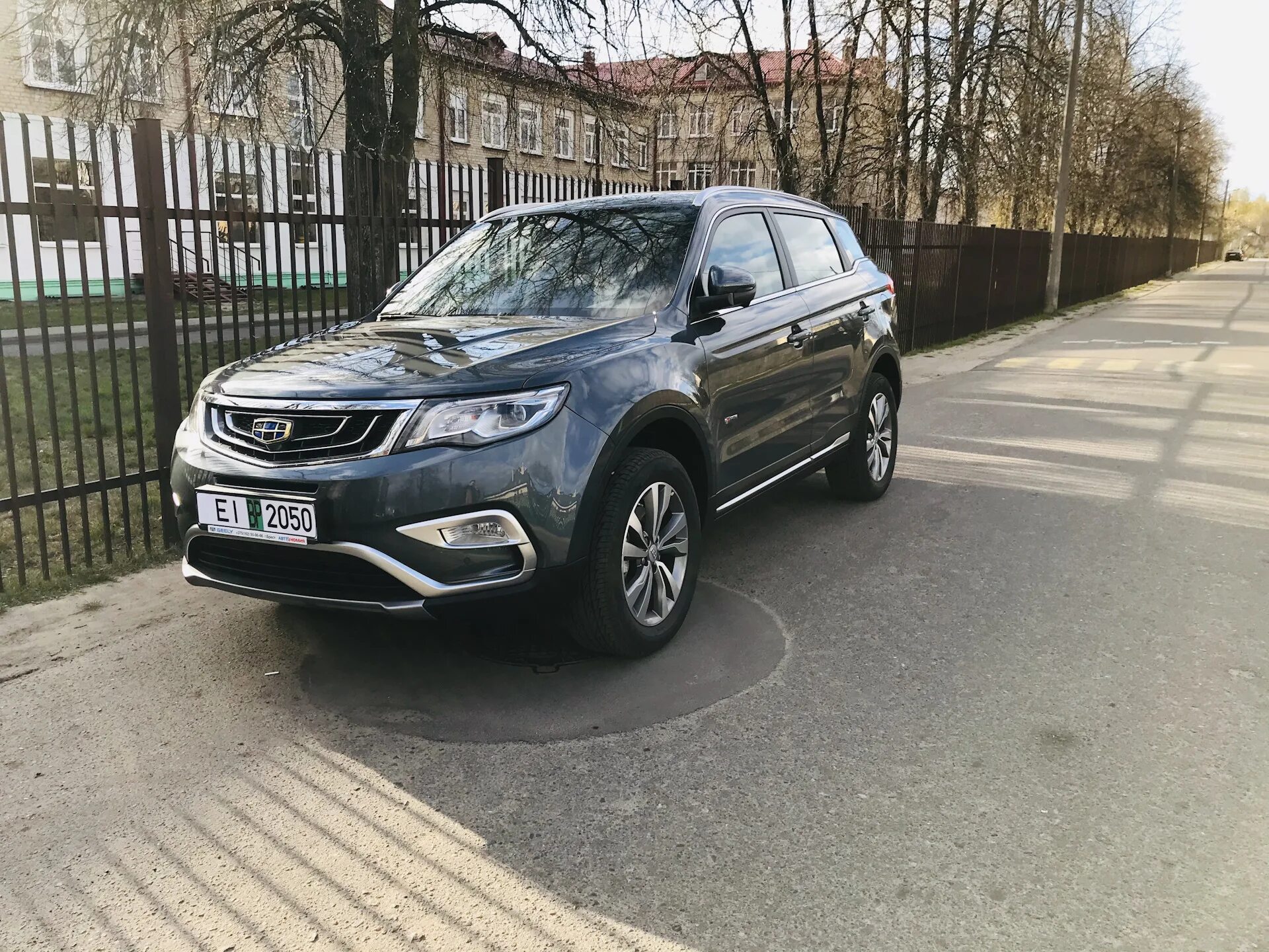 Geely Atlas 1.8. Geely Atlas 1.8 Turbo. Джили атлас 1.8 турбо серебро. Geely Atlas Turbo. Атлас про отзывы реальных владельцев 2023