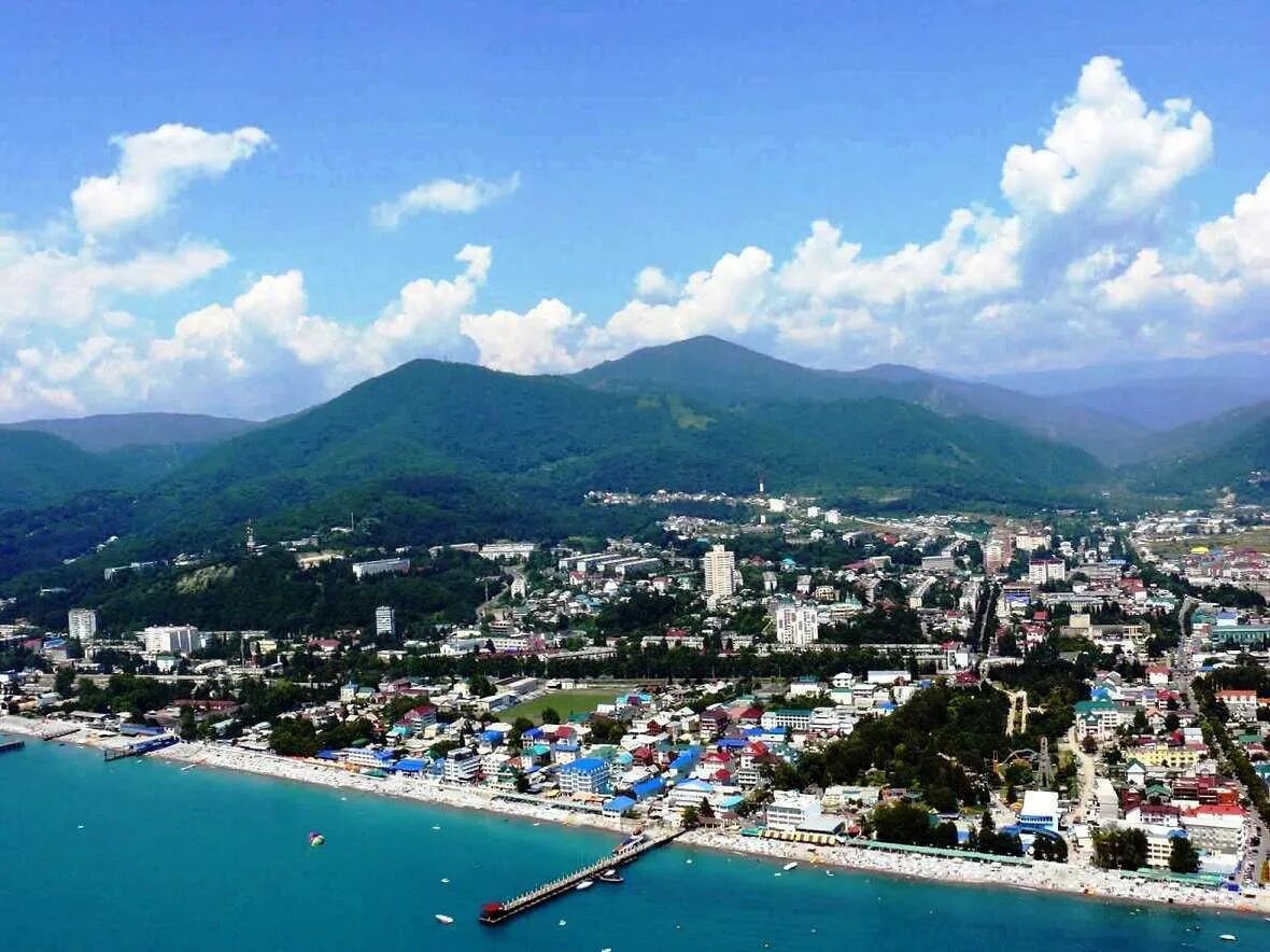 Город сочи черное море. Берега сочи лазаревское. Сочи лазаревское море. Курорты сочи 2022. Город сочи черное море.