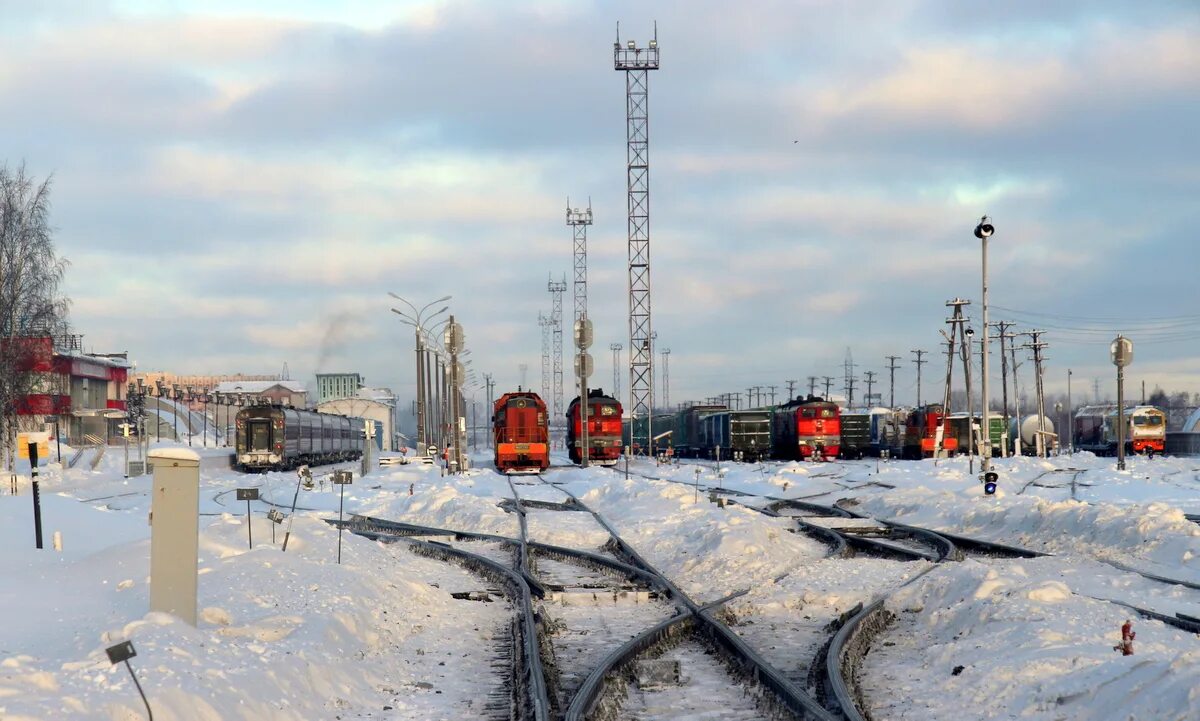Ржд архангельск работа. Архангельск железная дорога. ржд архангельск. ржд северодвинск. архангельский регион сжд ржд архангельск.