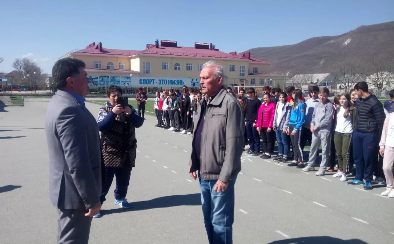 Усть джегута 1 школа в карачаево-черкесии. Погода на неделю в усть джегуте кчр. Кчр новая джегута. Первый лицей усть джегута. Территория кчр.