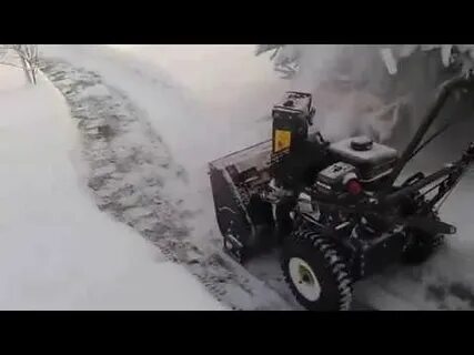Снегоуборщик чемпион видео
