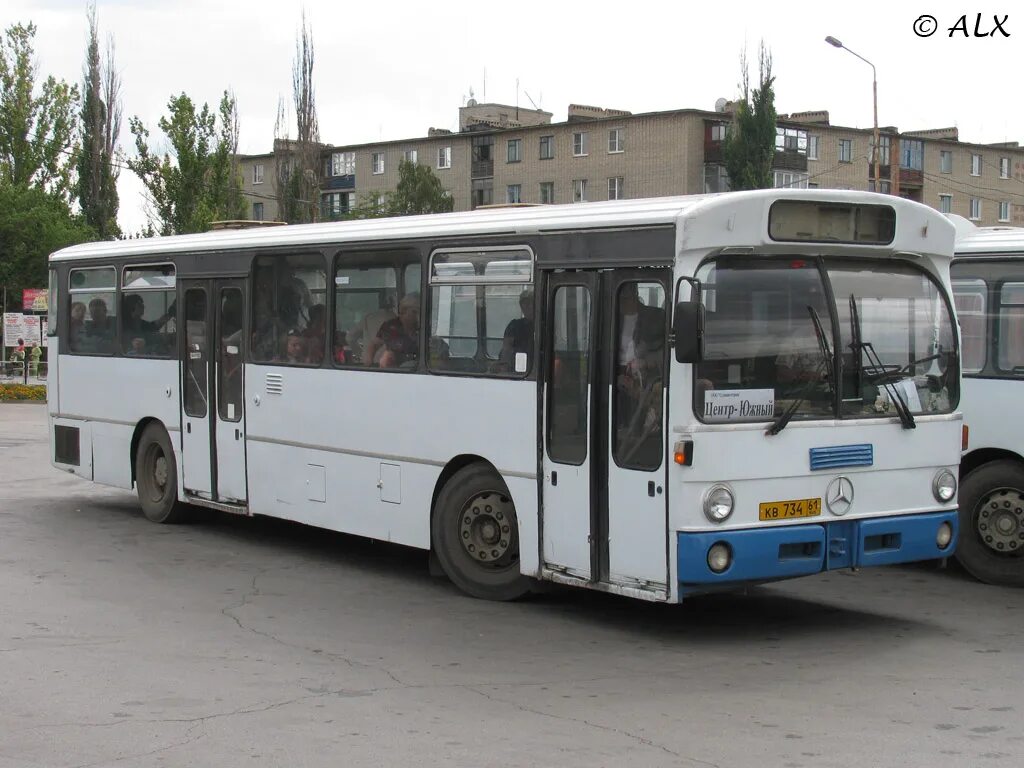 Автобус красный сулин 8. Автобусы красный Сулин. Автовокзал красный Сулин. Автобус центр Южный красный Сулин. Автобус красный Сулин Шахты.