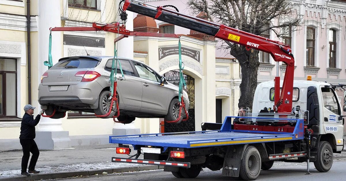 Пдд эвакуатор. Эвакуатор автовоз hyundai hd78. эвакуатор 3957l0. эвакуация автомобиля.
