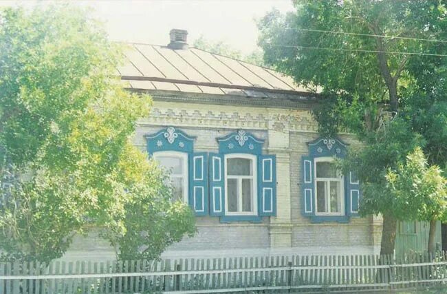 Жизнь в приволжской деревне. Село Приволжское Саратовской области. Село Иост Ровенский район Саратовской. Село Приволжское Ровенский район Саратовской области. Ровенский район с Луговое.