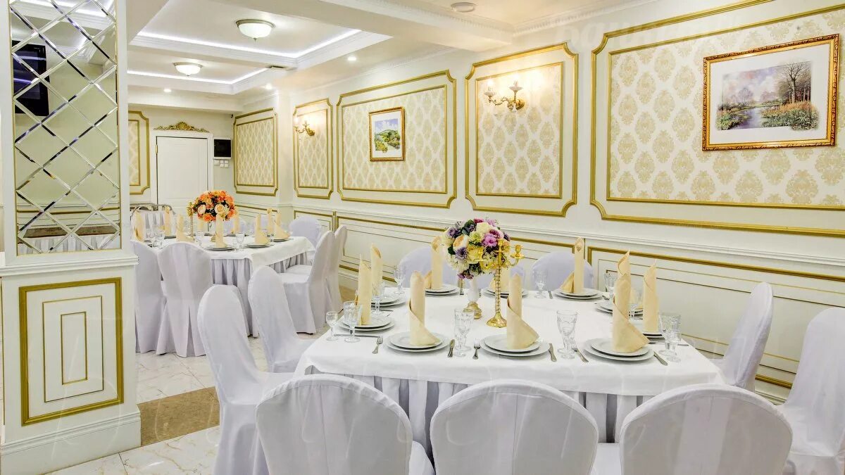 Банкетный зал русалочка дербент. Банкетный зал эрмитаж курган звездная 1. Эрмитаж дербент банкетный зал. Банкетный зал шах. Банкетный зал галерея.