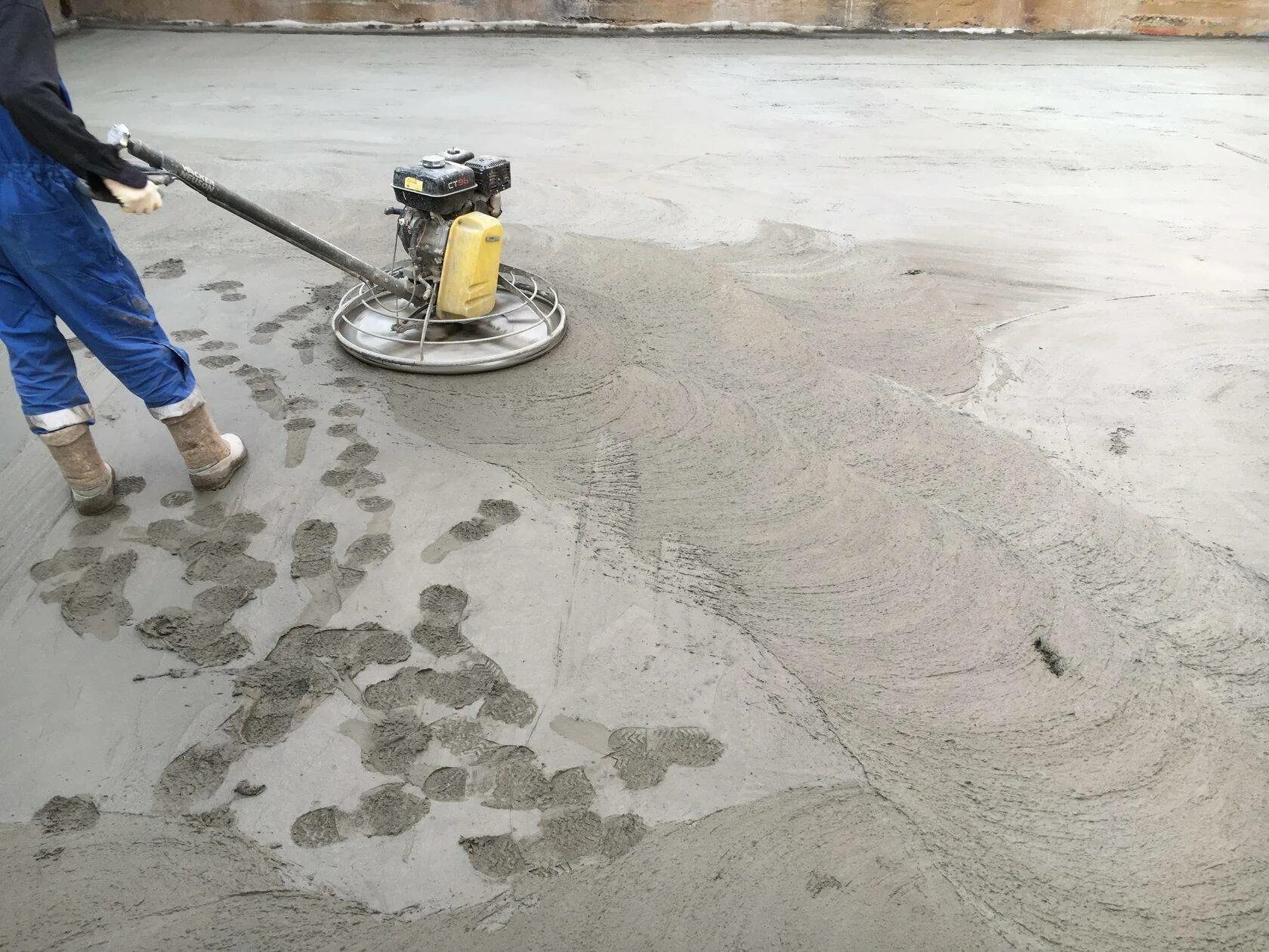 Шлифовка бетона htg 8004a. Шлифовка бетонного пола. Заливка шлифованного бетона. Наливной пол «быстропол». Шлифовка бетонного пола.