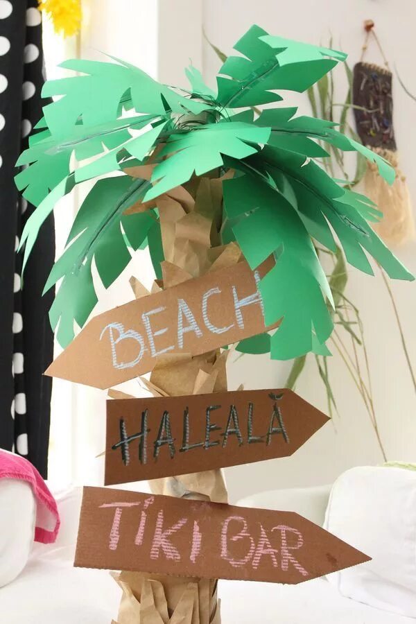 Mackenzie's Aloha Summer Luau: Real Party Hawaiian theme party decorations, Luau