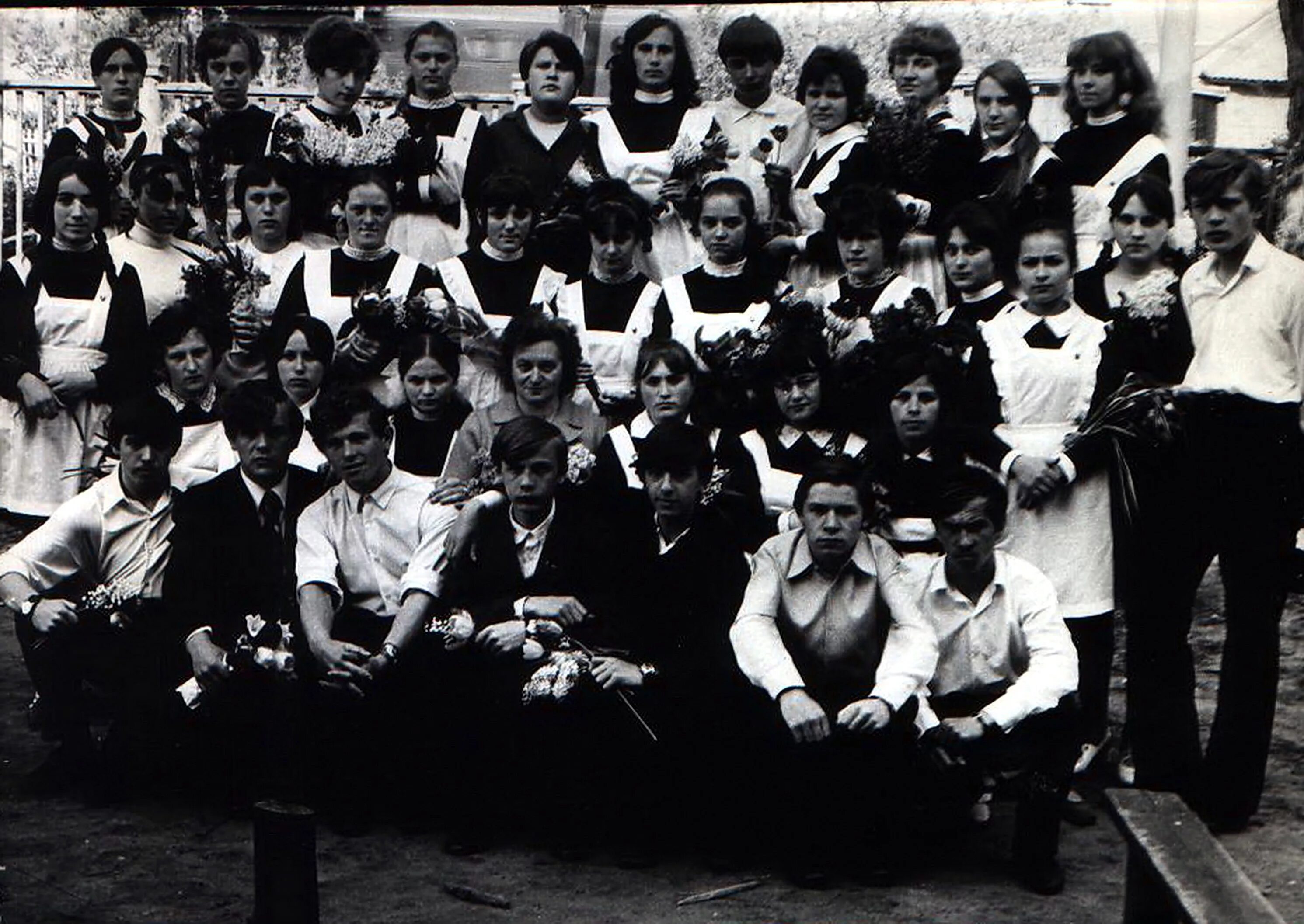 Выпуск школы 1973г. Выпускники школы 1973 года. Выпуск 1973 года. Выпускники школы 1973 года. Средняя школа 1 г.