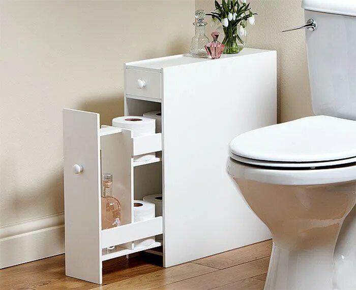 Узкая тумба для ванной комнаты. Тумба в туалет узкая. Тумбочка в туалет узкая. Тумбочка в туалетную комнату. Узкий шкаф в туалет напольный.