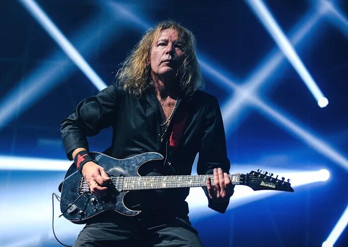 Игорь романов земляне. Игорь евгеньевич романов. Игорь романов земляне. Сергей скачков земляне в молодости. Гитара земляне.