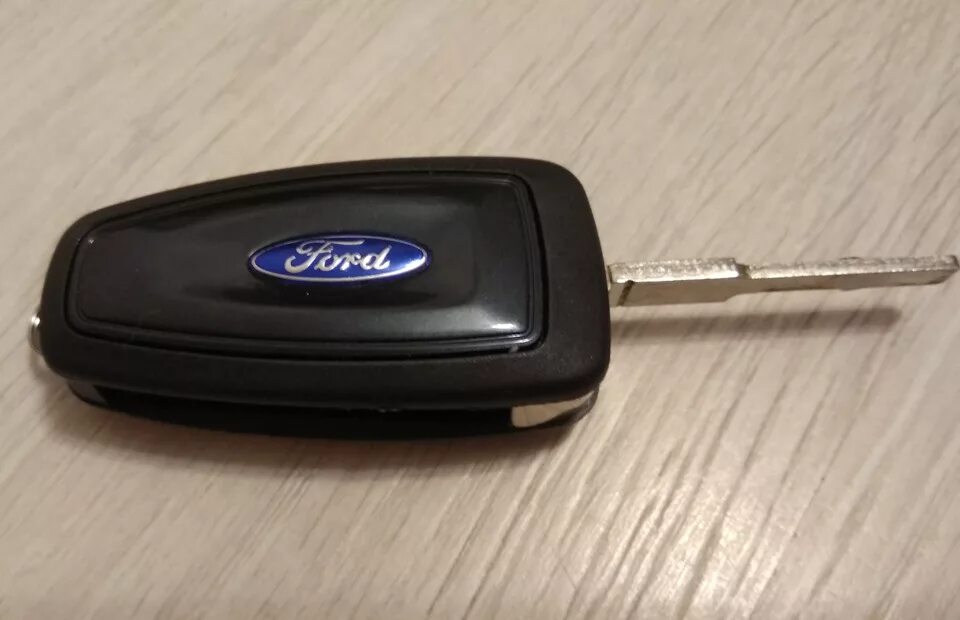 Ключ зажигания форд фокус 2. Брелок сигнализации форд фокус 1. Ключ ford focus 2. Ключ форд мондео 4. Ключ форд фокус 2.