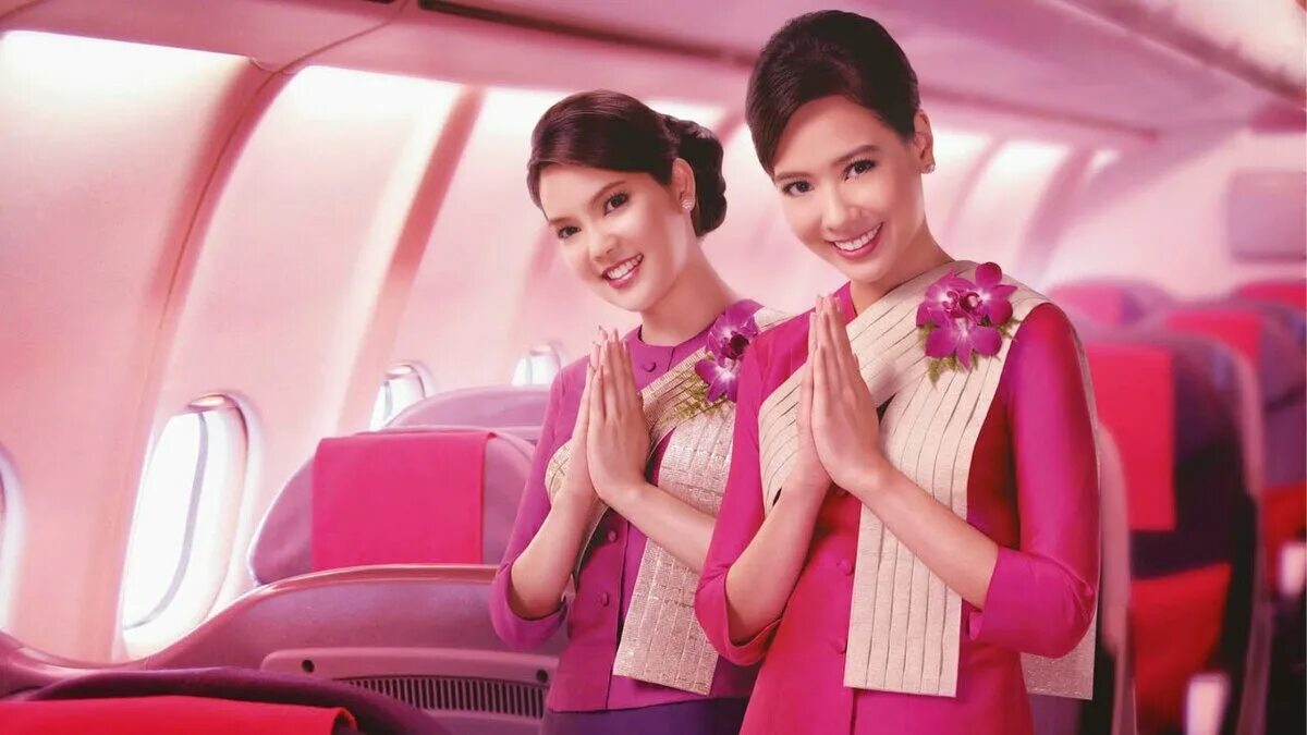 Traveling 21. Форма стюардесс авиакомпании Thai Airways. Стюардессы тайских авиалиний фото. Thai Airways Cabin Crew. Собственник авиакомпании Thai Airways.