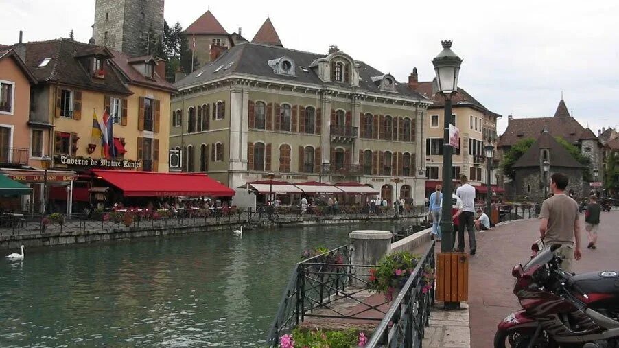 Французский курорт экс ле бен. Озеро бурже франция. Aix les bains франция. Экс ле бен. Aix les bains франция.