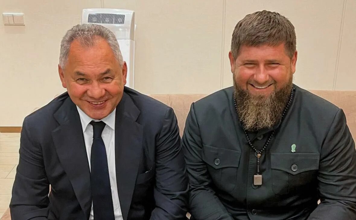 Рамзан кадыров. Кадыров 2022. Шойгу кадыров. Кадырова в министры обороны. Шойгу кадыров.