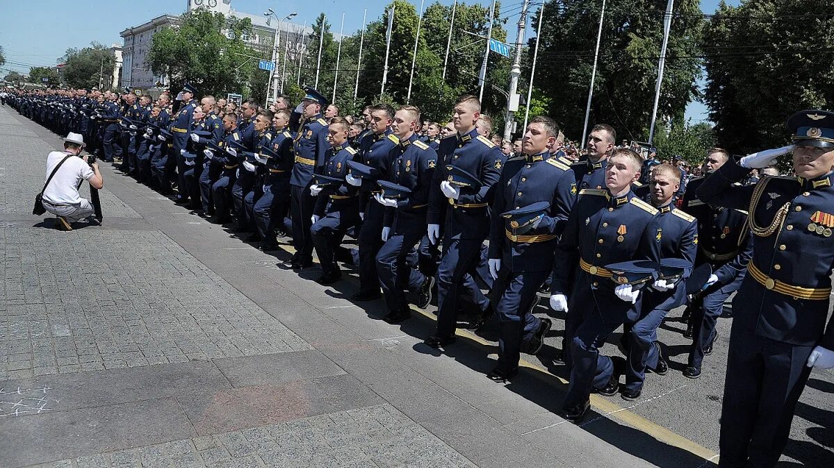 Воронежские новости выпуск сегодня. Военная воздушная Академия Воронеж выпуск. Выпуск ВУНЦ ВВС ВВА 2021 Воронеж. Выпуск Воронеж ВУНЦ 2022. Выпуск курсантов 2022 Воронеж.