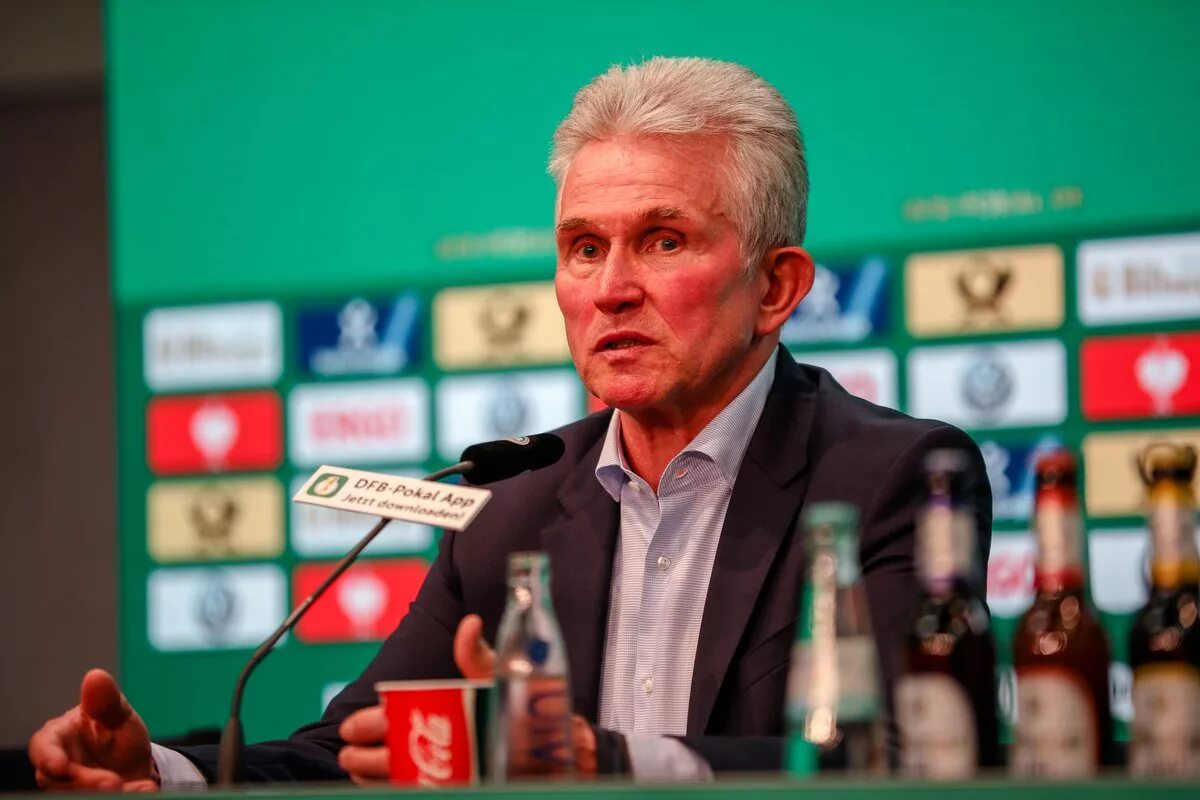 Jupp heynckes тренер. Юпп хайнкес. Юп хайнкес. Юпп хайнкес 2013. Yurp haynkes.