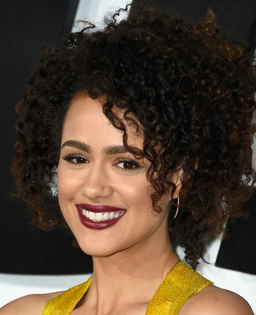 Натали Эммануэль Рамзи. Миссандея. Nathalie Emmanuel трон. Nathalie emmanuel