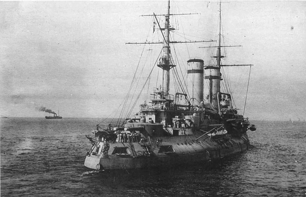 Броненосец 1925. Эскадренный броненосец цесаревич. эскадренный линейный корабль «цесаревич». броненосец цесаревич 1917. броненосец цесаревич 1904.