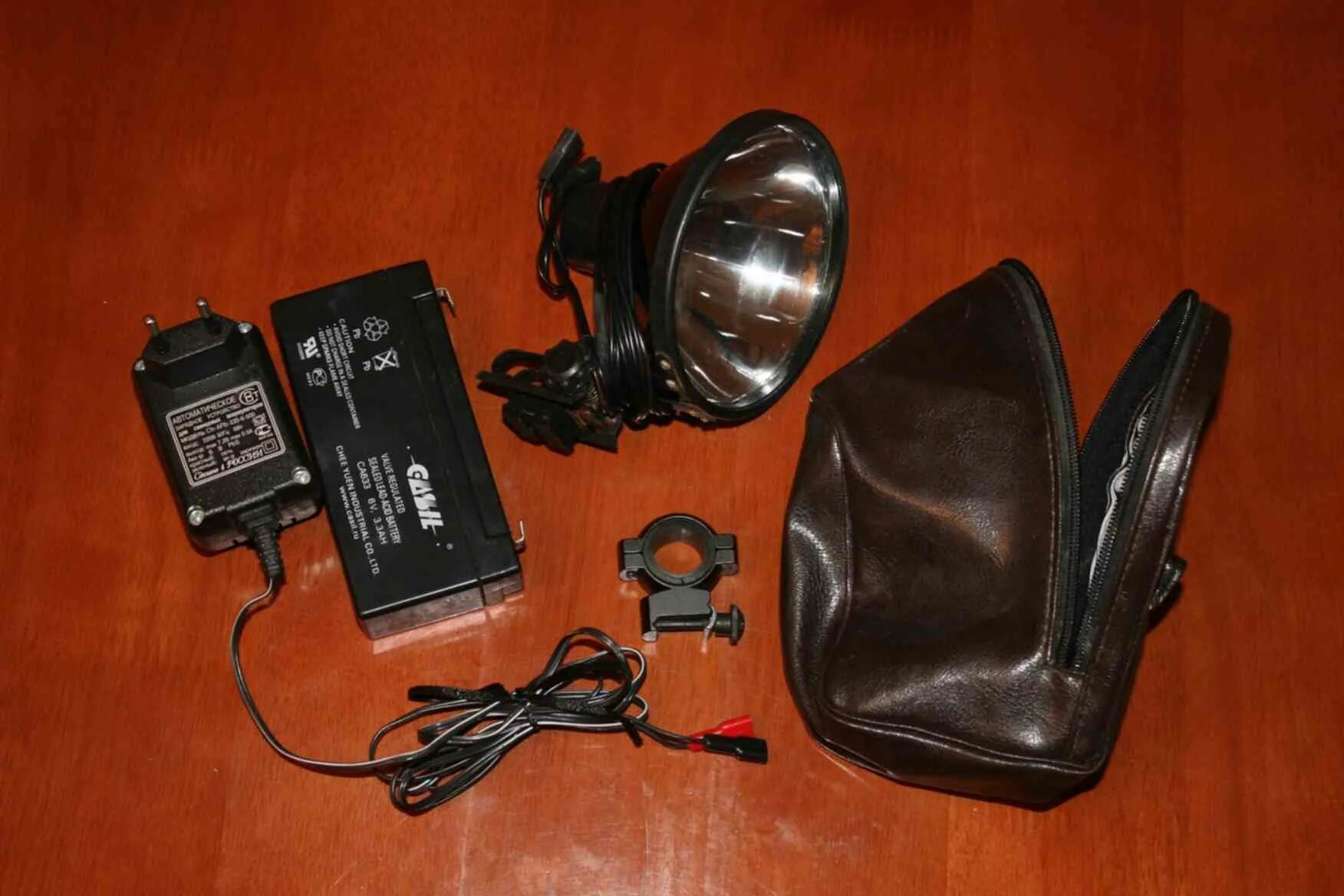 Фара кабан. Прожектор охотничий по-1б фара кабан. Прожектор для охоты ро-1в (фара кабан). Лампа фара для охоты купить. Фара кабан.