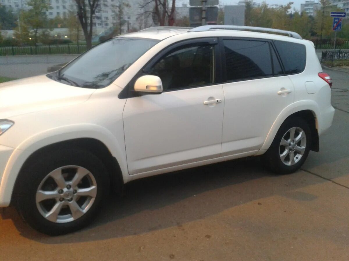 Купить тойота рав 4 лонг. Toyota rav4 long 2.4. Toyota rav4 2011 long. Тойота рав 4 2011 2.4 Лонг. Тойота рав 4 Лонг 2.4 2009 года.