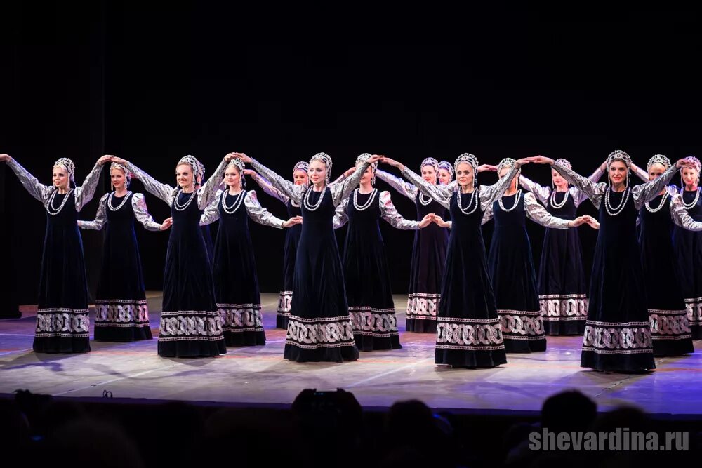 Народный танец березка. Группа берёзка (ансамбль). Сибирская сюита ансамбль Березка. Хоровод ансамбль Березка хоровод. Ансамбль Березка Надеждина.