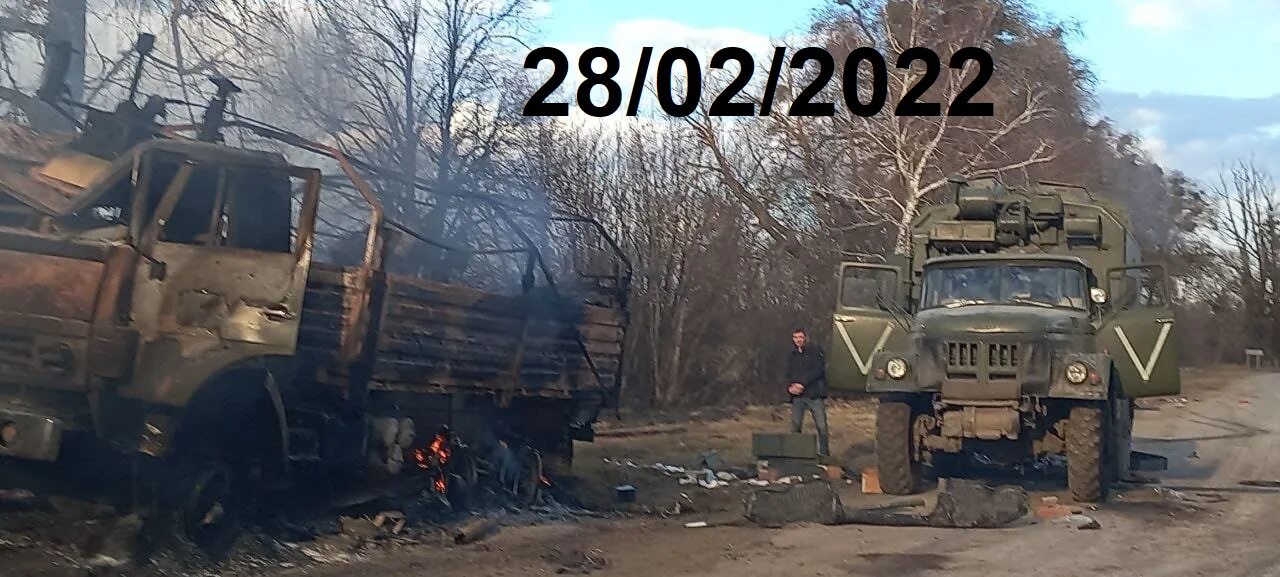 Разбитая украинская колонна. Подбитая военная техника. Авдеевка разбитые колонны. Угледар колонна танков. Разбитая российская колонна.