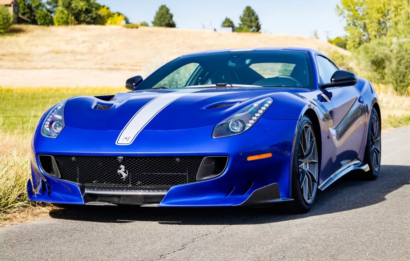 Blue sport. Ferrari f12 TDF Blue. Ferrari f12 Berlinetta Blue. Ferrari f12 Berlinetta TDF синий. Ferrari f12 спереди.