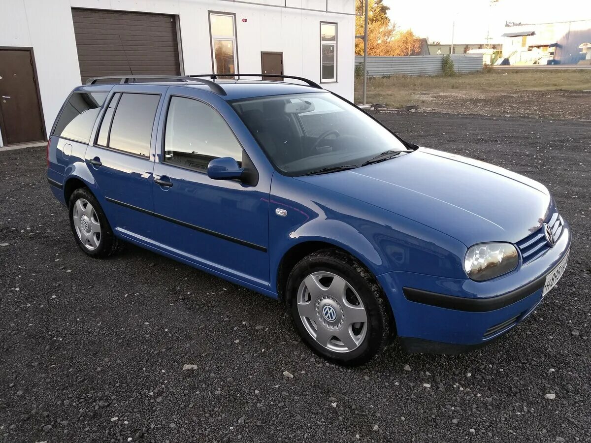 Гольф 4 2001 год. Фольксваген гольф 4 универсал 2001. Volkswagen универсал 2001. Фольксваген универсал 2001 дизель. Фольксваген гольф универсал 4 синий.