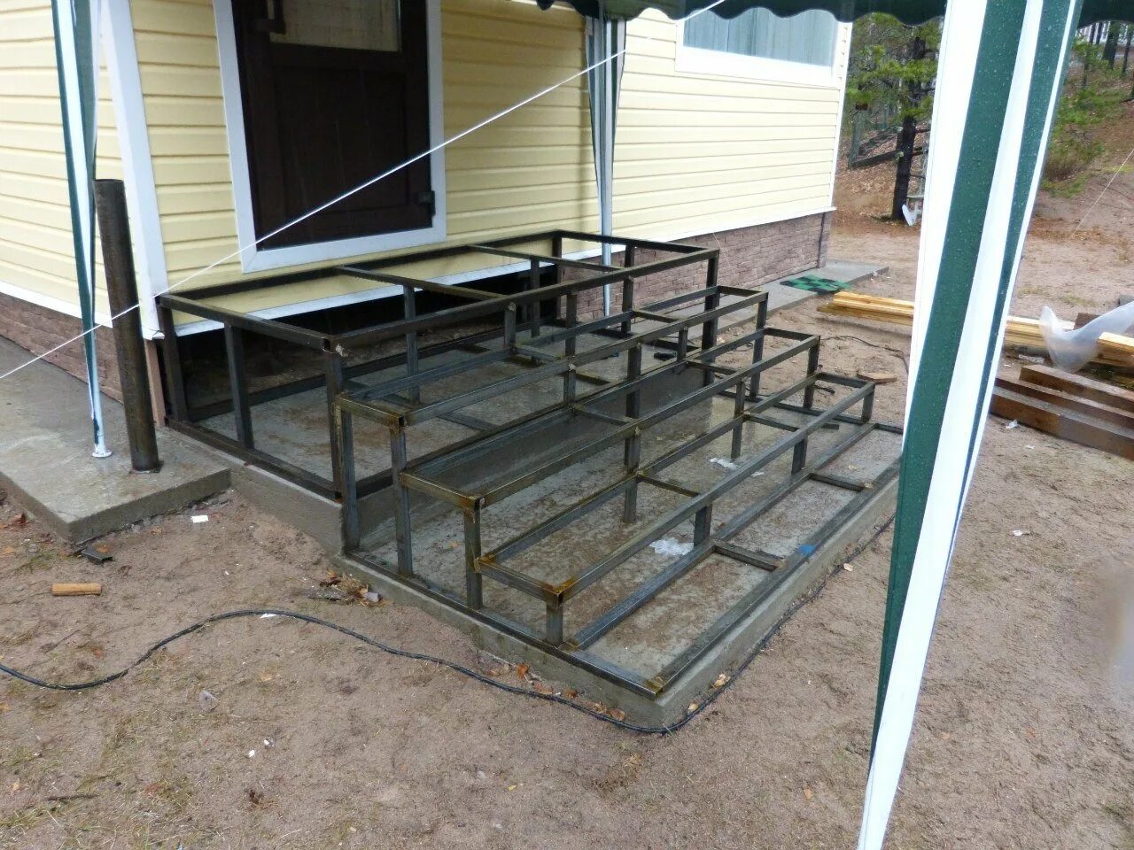 Каркас стола из металла. Табурет из профильной трубы 20 20. Металлокаркас для тумбы. Металлический каркас сварной 3500 4000. Мебель лофт из профильной трубы 20 20.