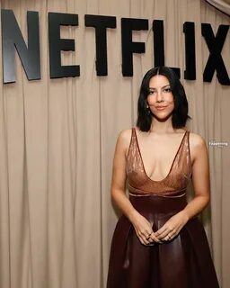 Stephanie Beatriz Flashes Her Nude Tits (7 Photos) .