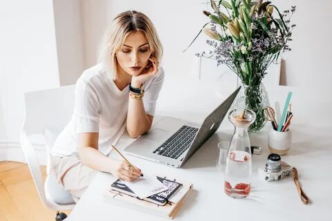 Свою жизнь женщина работает