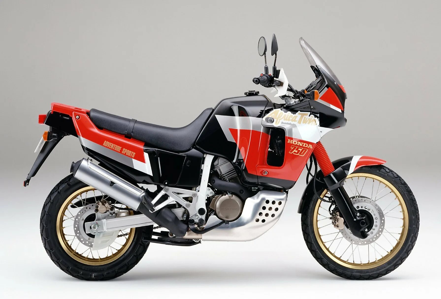 Хонда твин 750 купить. Хонда XRV 750 Africa Twin. Honda Africa Twin 750. Honda xrv750 Africa Twin 1990. Мотоцикл Хонда Африка Твин 750.