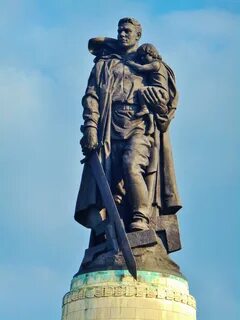 Памятник воин освободитель вучетич